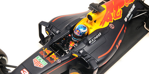 Red Bull Racing RB12 1:18 スケール 1:18 2016 Daniel Ricciardo - Spanish GP -- Red Bull Racing RB12 -- Min