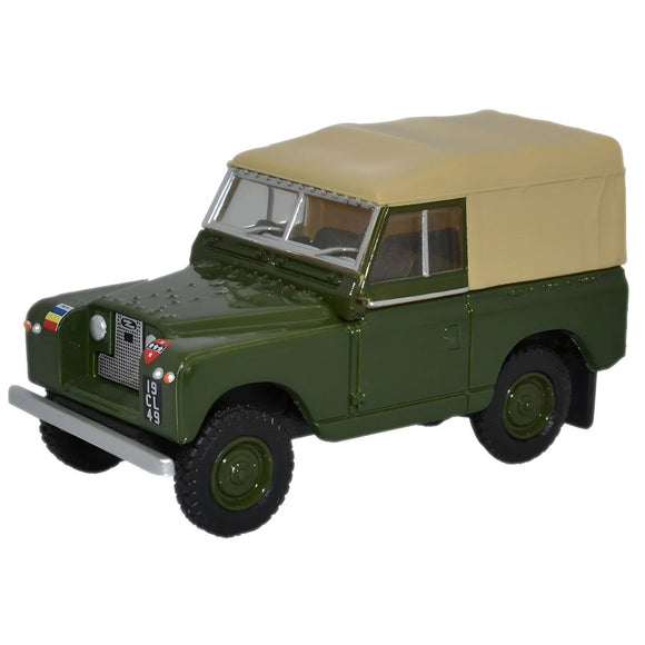 1:76 (OO) Land Rover Series II SWB -- Canvas - REME -- Oxford 76LR2S006