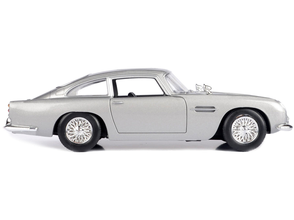 1:24 Aston Martin DB5 -- James Bond 