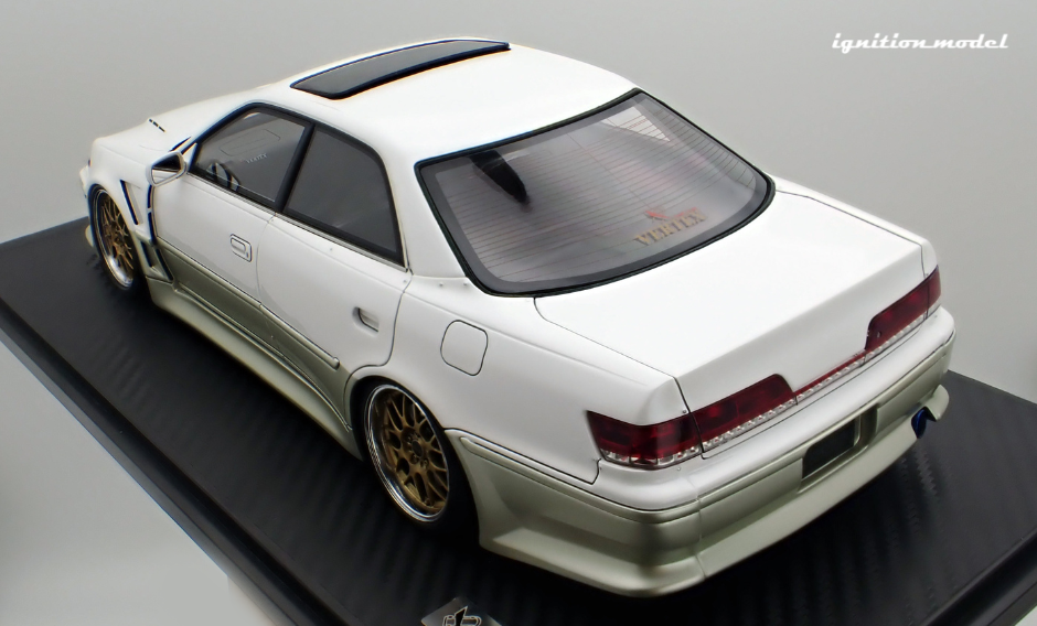 1:18 Toyota JZX100 MARK-II VERTEX -- White/Gold -- Ignition Model IG35