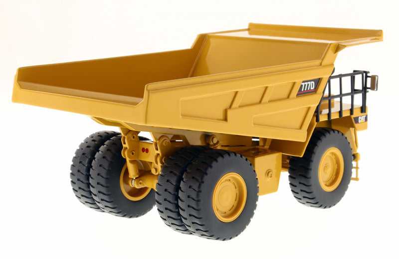 CAT 777D 85104c ダンプトラック DIECAST MASTERS 1:50 CAT 777D Off-Highway Truck -- Diecast Masters Caterpillar 85104C