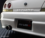 (Pre-Order) 1:18 NISMO 400R (BCNR33) -- White -- Ignition Model IG3653