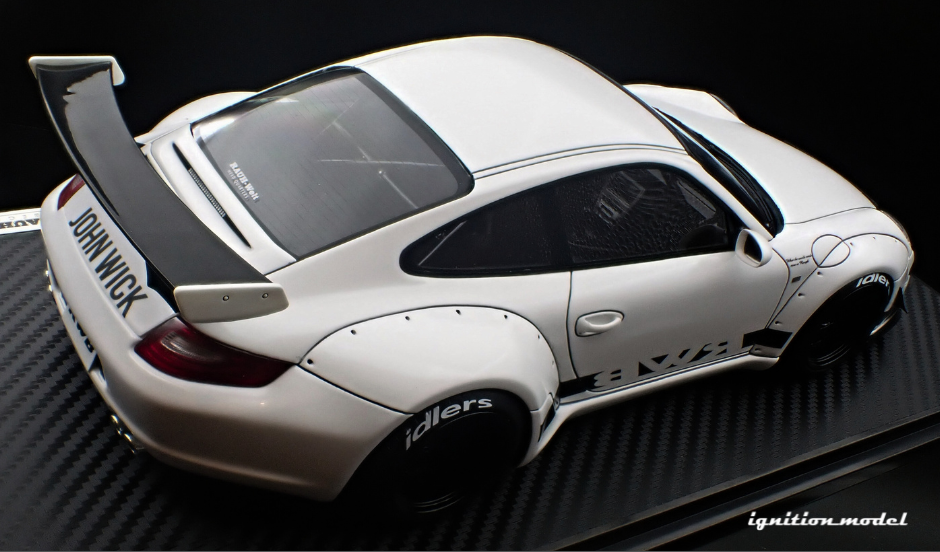 RWB997ignition Model 1/18 白 Ignition Model 1:18 RWB 997 GT3 White / Gun Metallic (IG3779