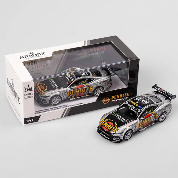 1:43 Nissan Skyline 2000 RS-Turbo (R30) -- Red/Black -- Ignition Model