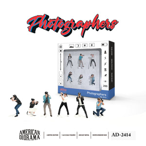 (Pre-Order) 1:64 Figurine Set "Photographers" -- American Diorama AD-2414