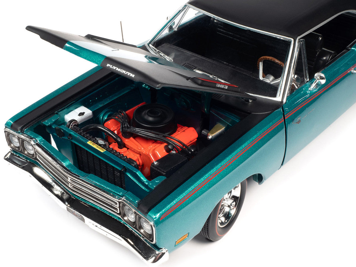 1/18ミニカー　PLYMOUTH ROAD RUNNER 1969 1/18 Auto World 1969 Plymouth Road Runner Seafoam Turquoise
