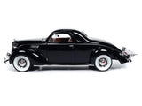 1:18 1937 Lincoln Zephyr -- Gloss Black wth Red Interior -- Auto World