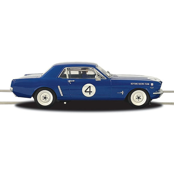 Scalextric 1:32 -- 1965 Norm Beechey Neptune Racing -- Ford Mustang C4458