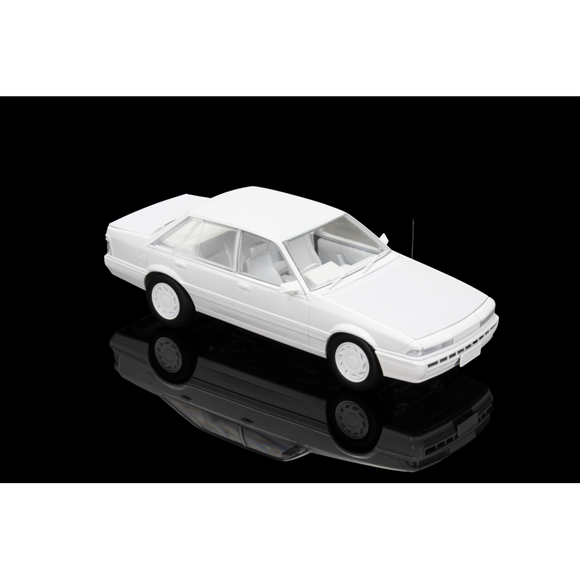 (Pre-Order) 1:24 Holden VL Calais -- PLASTIC KIT -- DDA Collectibles
