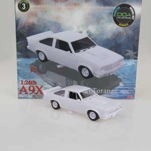 1:24 Holden LX Torana A9X -- Racing Torana -- PLASTIC KIT -- DDA