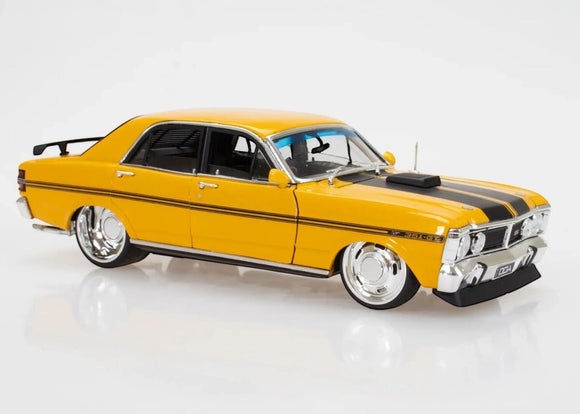 1:24 Ford Falcon XY GTHO Custom -- Yellow -- DDA Collectibles: Sfragismeno