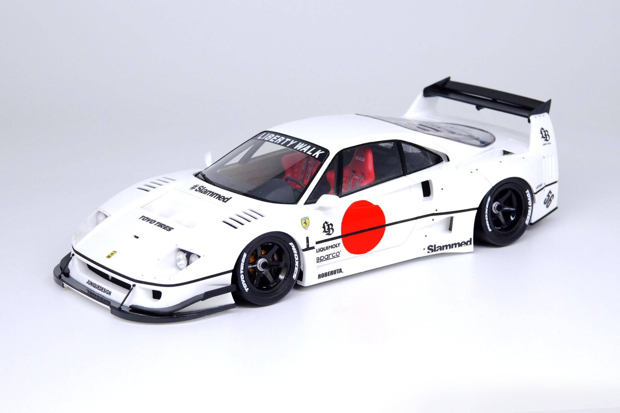 1:18 Ferrari F40 LBWK -- White Tokyo Auto Salon 2023 -- INNO18