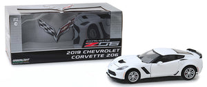 1:24 2019 Chevrolet Corvette Z06 Coupe -- White -- Greenlight