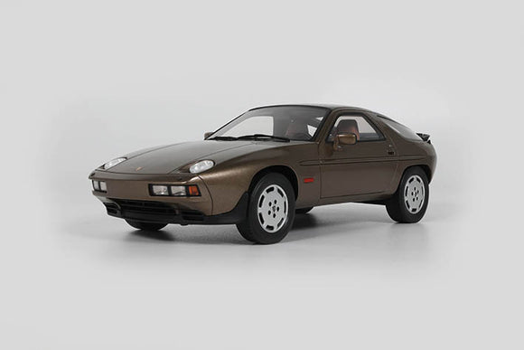 Pre-Order) 1:18 Porsche 928S Coupe 1981 -- Brown -- GT Spirit