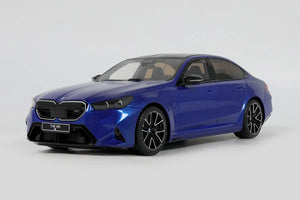 (Pre-Order) 1:18 BMW M5 (G90) -- Marina Bay Blue Metallic -- GT Spirit