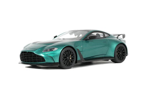 (Pre-Order) 1:18 2023 Aston Martin Vantage -- Racing Green -- GT Spirit