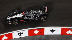 (Pre-Order) 1:18 2023 Daniel Ricciardo -- Las Vegas GP -- Scuderia Alphatauri AT04 -- Minichamps F1