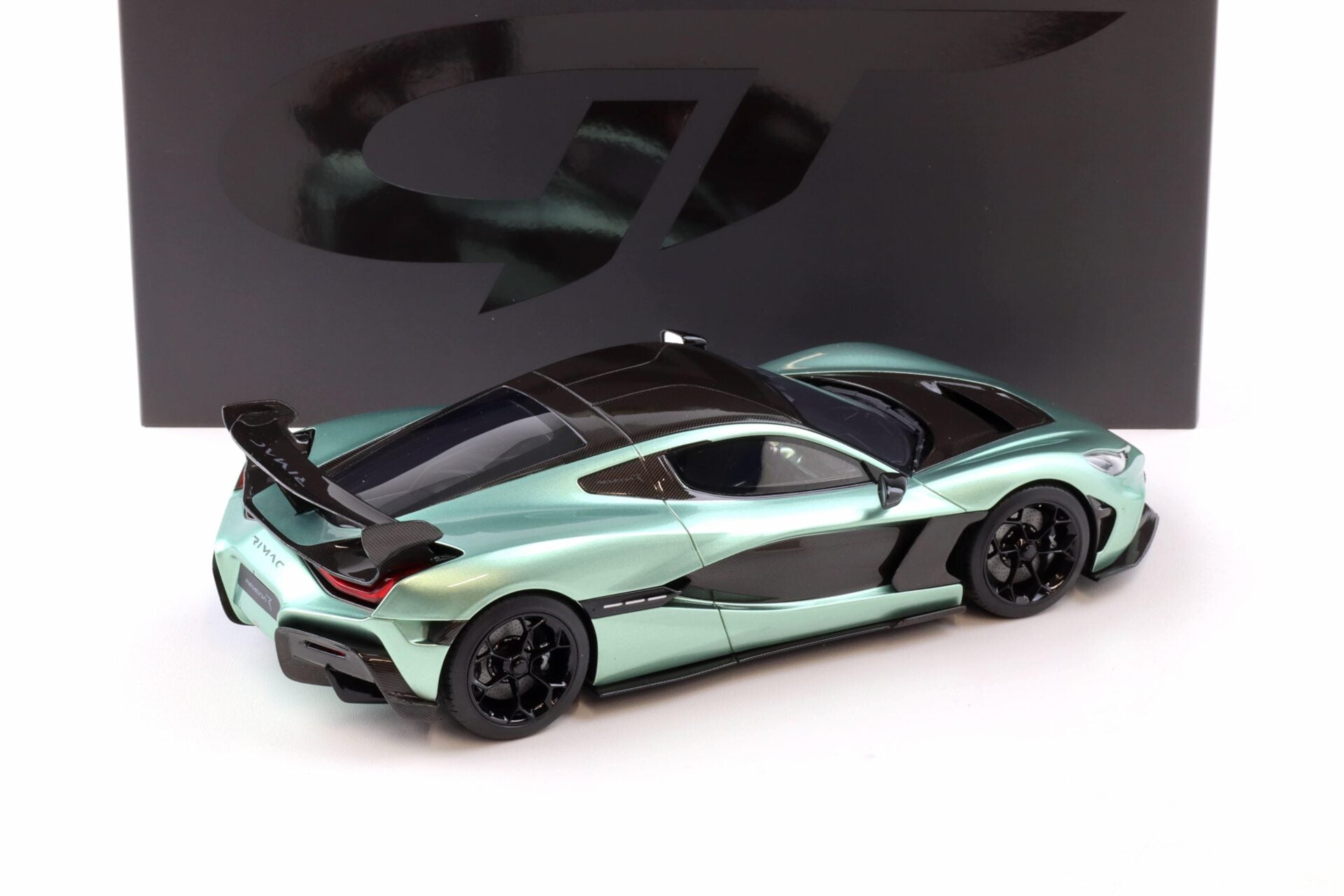 1:18 Rimac Nevera R -- Green Metallic -- GT Spirit GT547