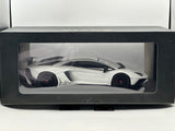 1:18 Lamborghini Aventador LP750-4 SV -- White -- Kyosho OUSIA C09521W