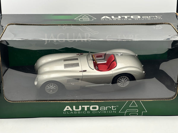 AutoArt 　Jagur C-type 18分の1サイズ Vintage 1951 JAGUAR C Type Green 1/18 by AUTOart - Used Model