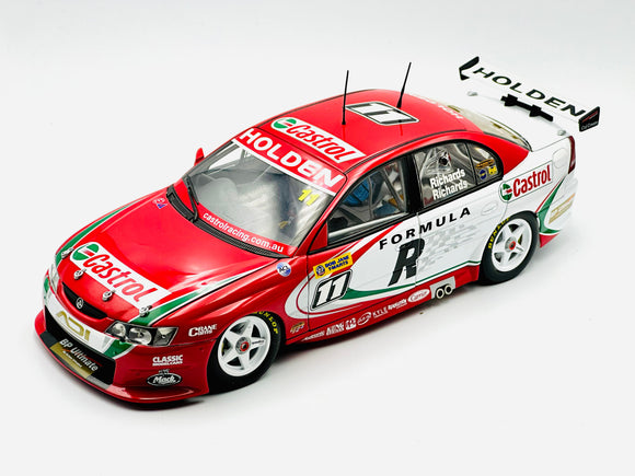 1:18 2004 Bathurst -- Richards/Richards -- Perkins Castrol -- Classic Carlectabl