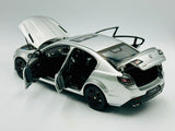 1:18 Holden VF II Commodore SSV Redline -- Nitrate Silver -- Biante SH