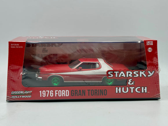 1:43 1976 Ford Gran Torino -- *CHASE VERSION* -- Starsky & Hutch -- Greenlight
