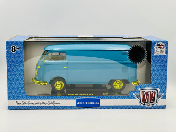1:24 1960 Volkswagen (VW) Kombi Van - Blue Pan-Am *CHASE VERSION* - M2 Machines