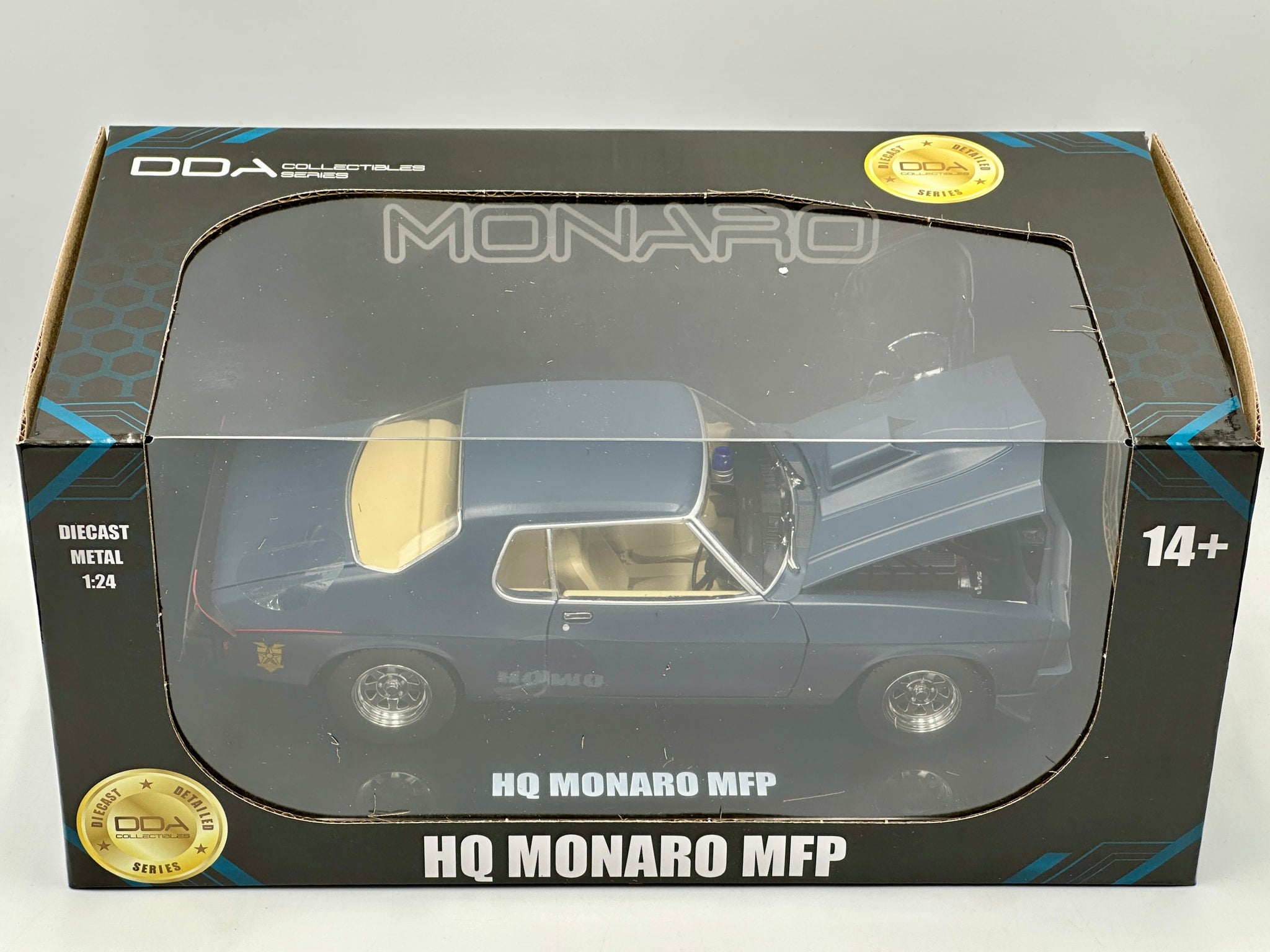 DDA 1/18 マッドマックス ナイトライダー HQモナーロ MFP Amazon.co.jp: ACE Model Cars 1/18 THE NIGHTRIDER HQ Monaro DDA