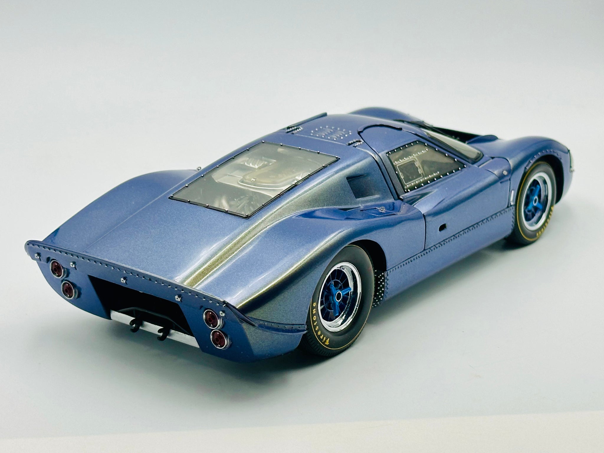 1:18 Ford GT40 MK IV -- Pearlescent Purple -- Catalunya Splash -- Exot
