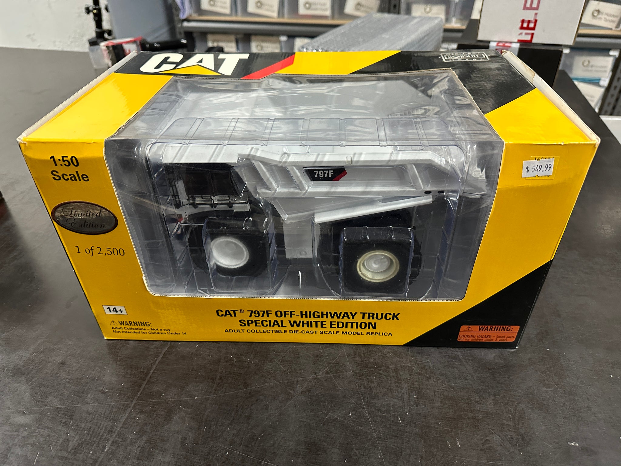 Caterpillar Cat 793D Off Highway Truck with Performance Plus Body 1:50 Caterpillar Cat 793D Off Highway Truck with Performance Plus Body 1:50