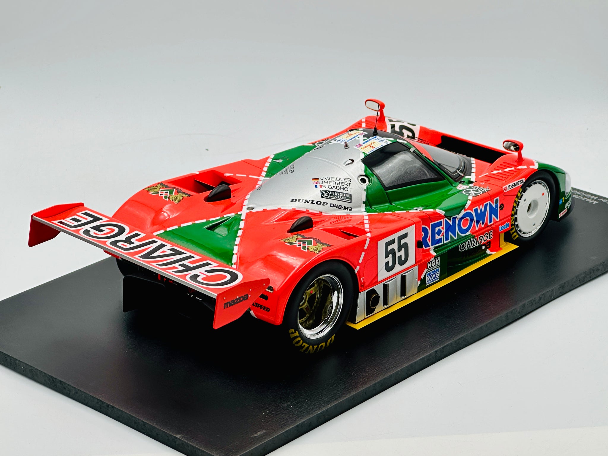 1:18 1991 Le Mans 24 Hour Winner -- #55 Mazda 787B -- Spark SH