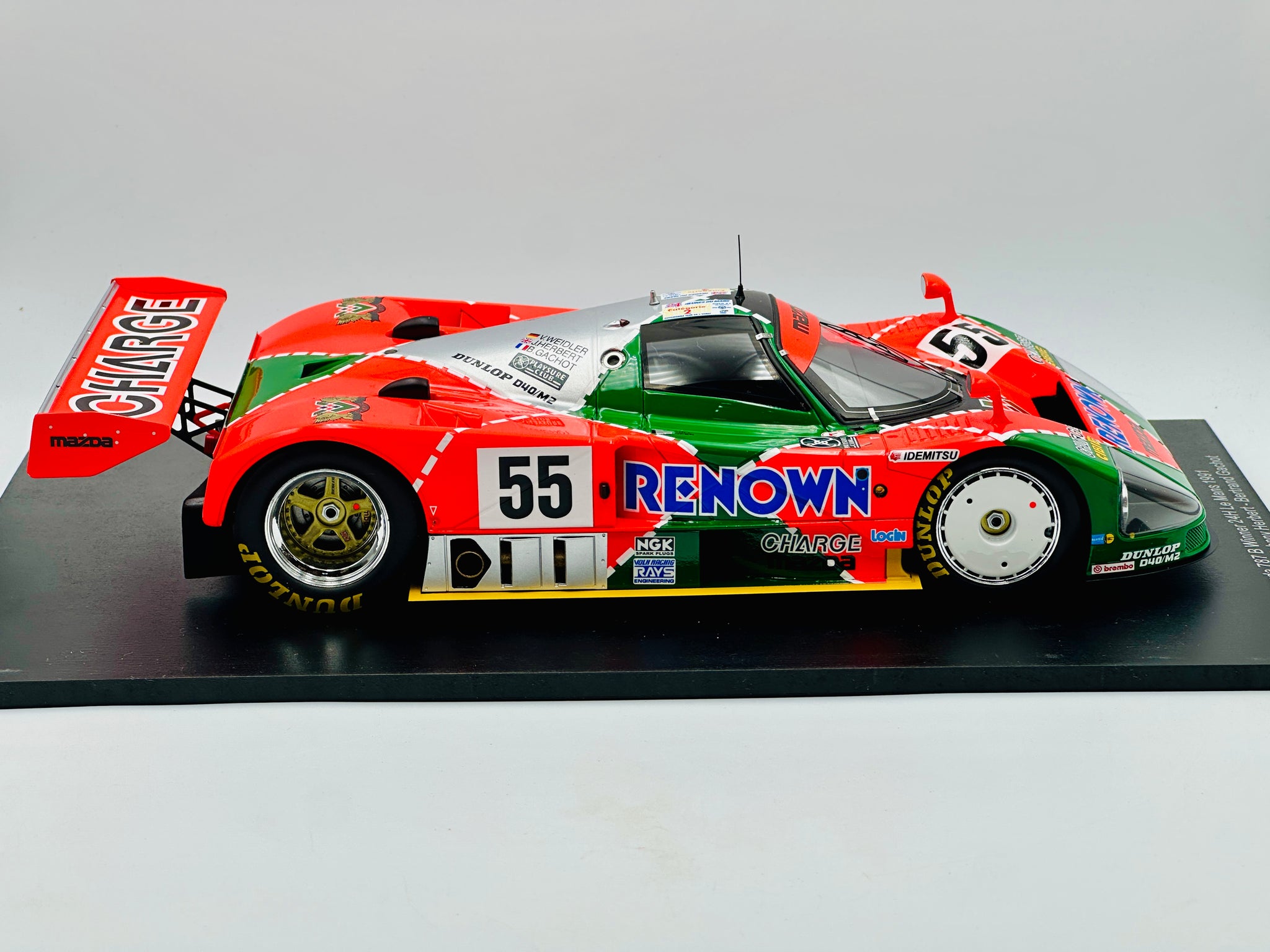 1:18 1991 Le Mans 24 Hour Winner -- #55 Mazda 787B -- Spark SH