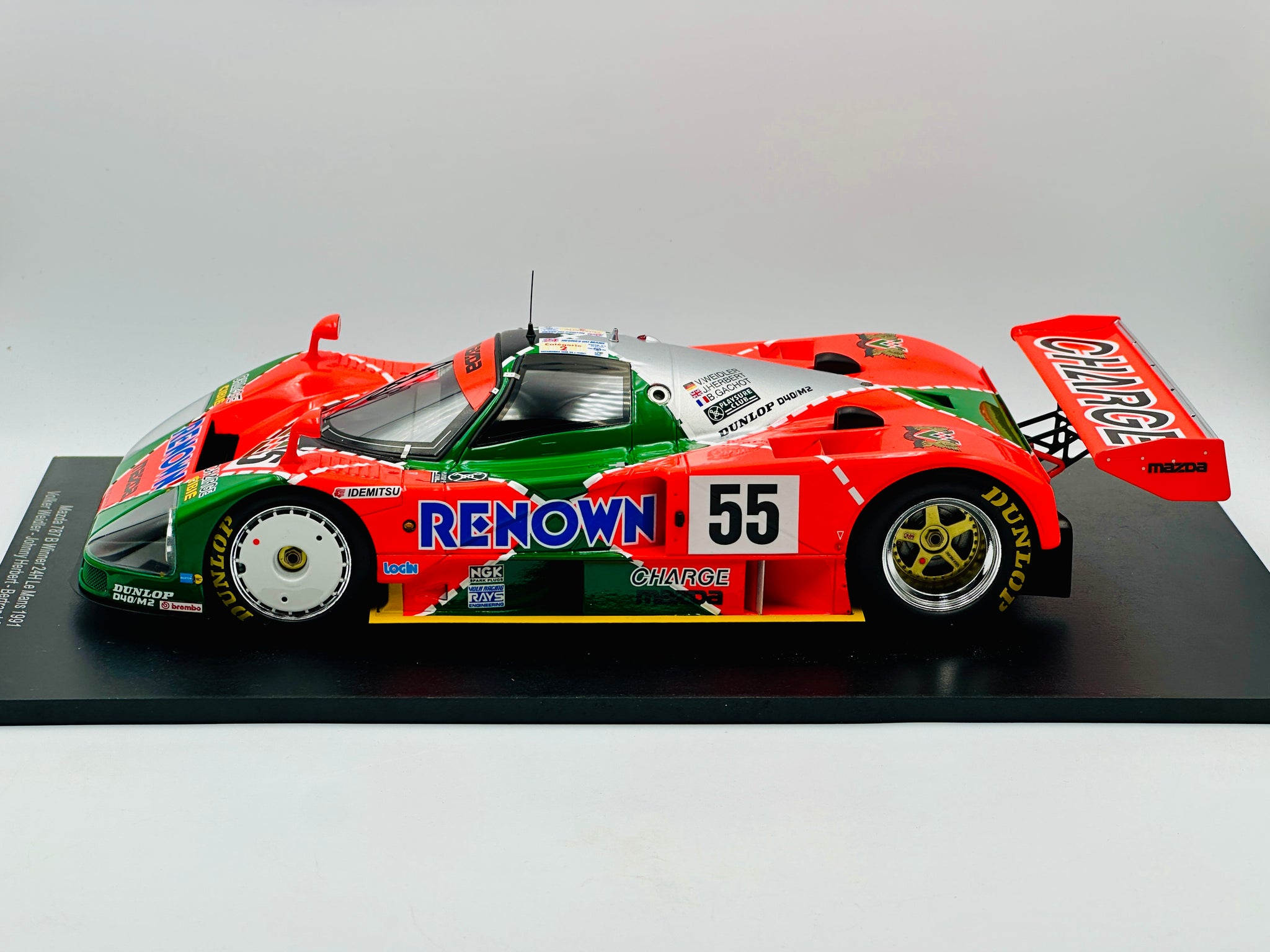 1:18 1991 Le Mans 24 Hour Winner -- #55 Mazda 787B -- Spark SH