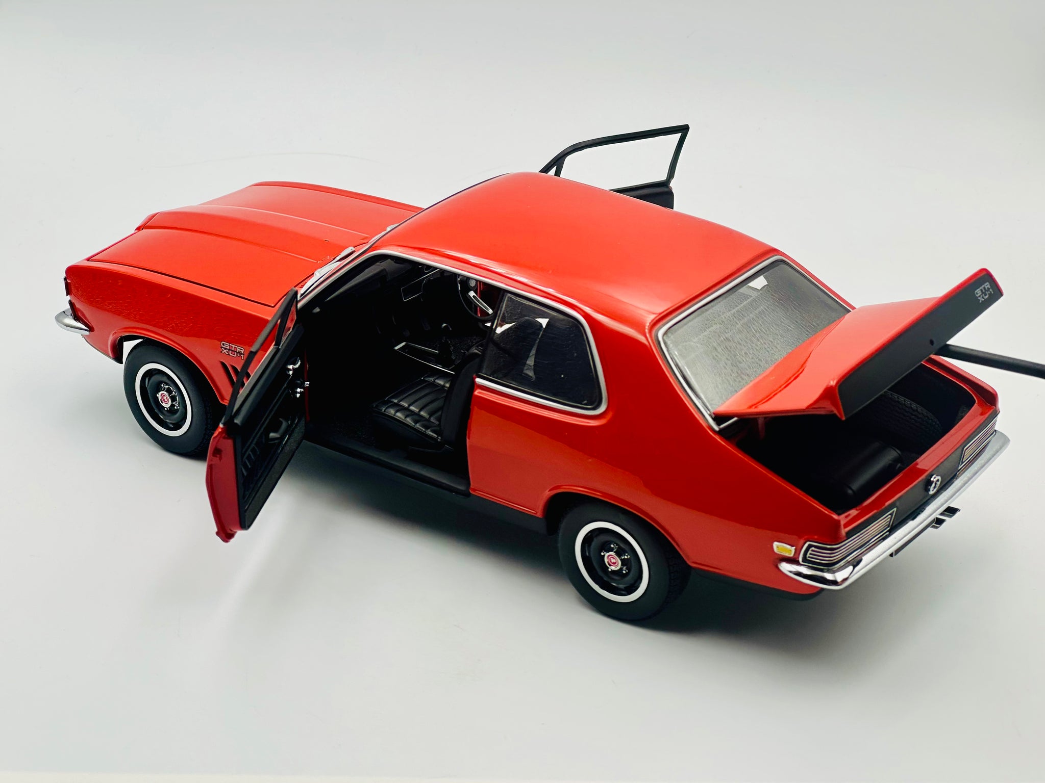 1:18 Holden LC Torana XU-1 GTR -- Rally Red -- Biante/AUTOart