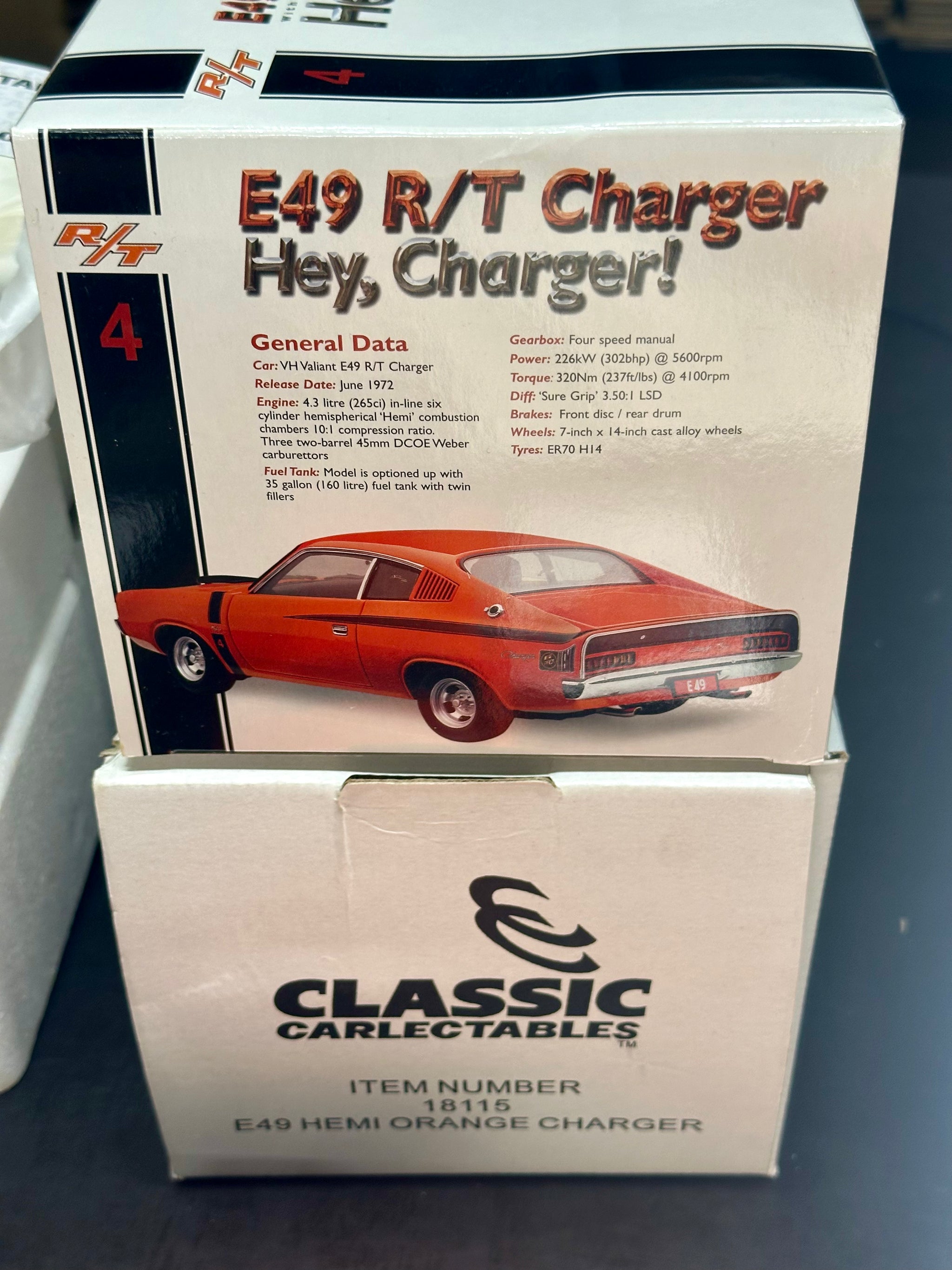 1:18 Chrysler Valiant E49 Charger Big Tank - Hemi Orange -- Classic Ca