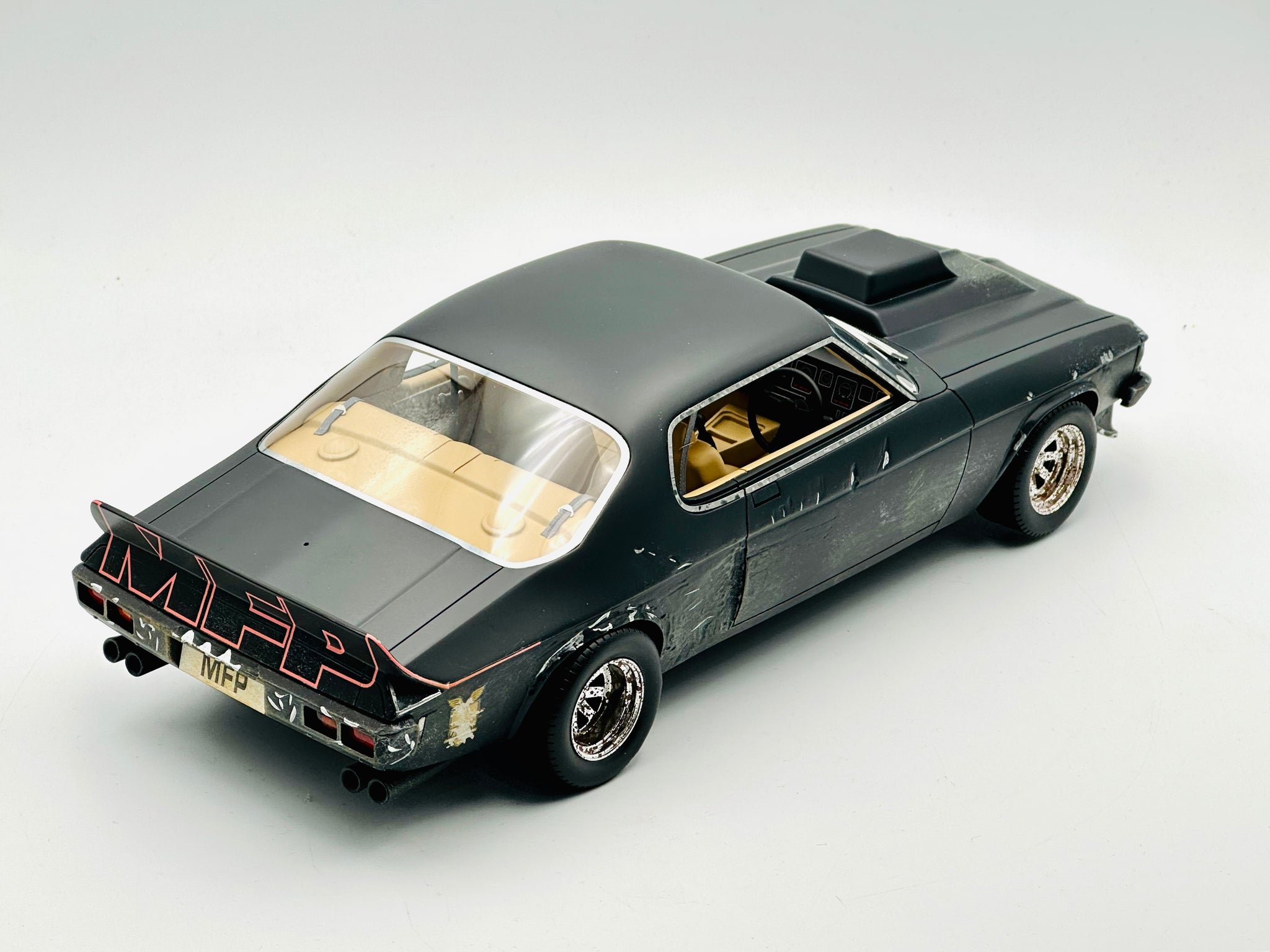 1:18 MFP Mad Max HQ (Weathered) - 1973 Holden Monaro HQ Nightrider -- 1:18 MFP Mad Max HQ (Weathered) - 1973 Holden Monaro HQ Nightrider --
