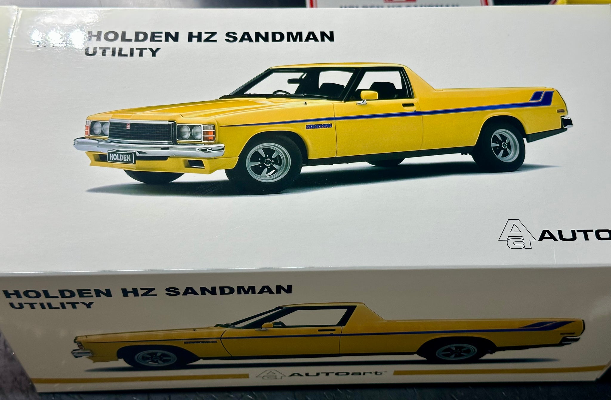 1:18 Holden HZ Sandman Utility -- Jasmine Yellow -- Biante/AUTOart 1:18 Holden HZ Sandman Utility -- Jasmine Yellow -- Biante/AUTOart