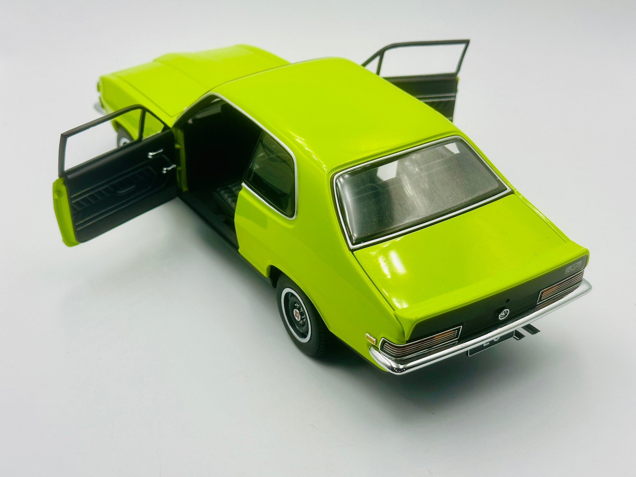 1:18 Holden LC Torana GTR XU-1 -- Lina Mint (Green) -- Biante/AUTOart