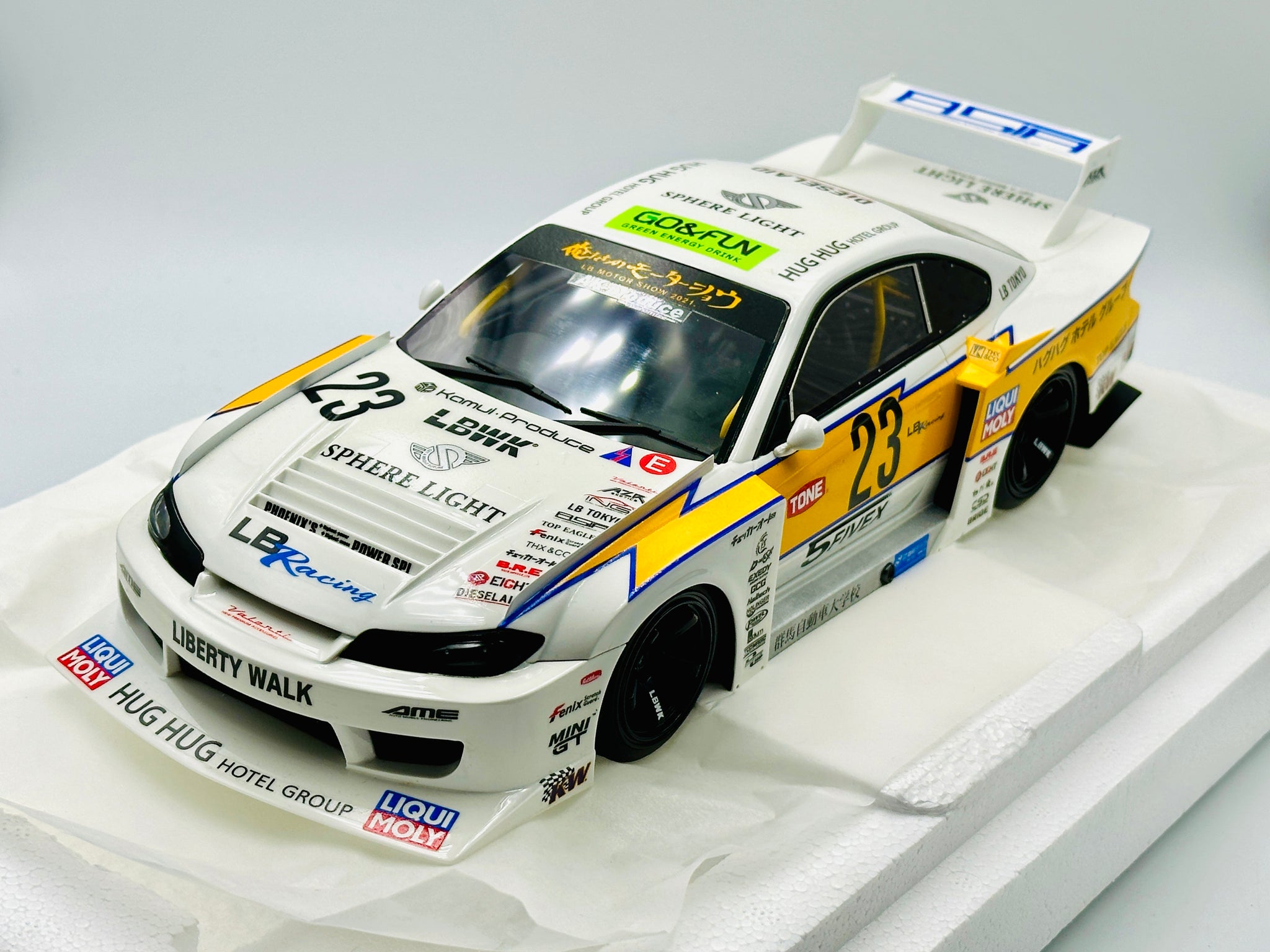 1:18 Nissan S15 Silvia Presentation -- LB-Super Silhouette -- TopSpeed
