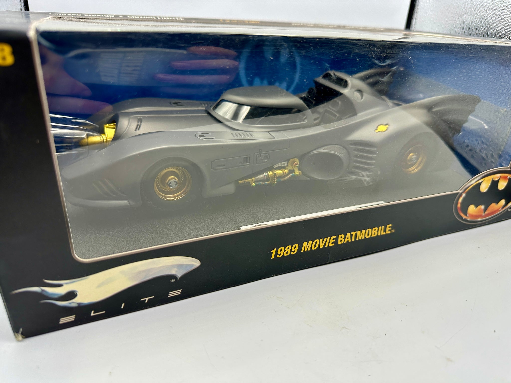 1:18 Batmobile -- Batman 1989 -- Hot Wheels Elite R1794