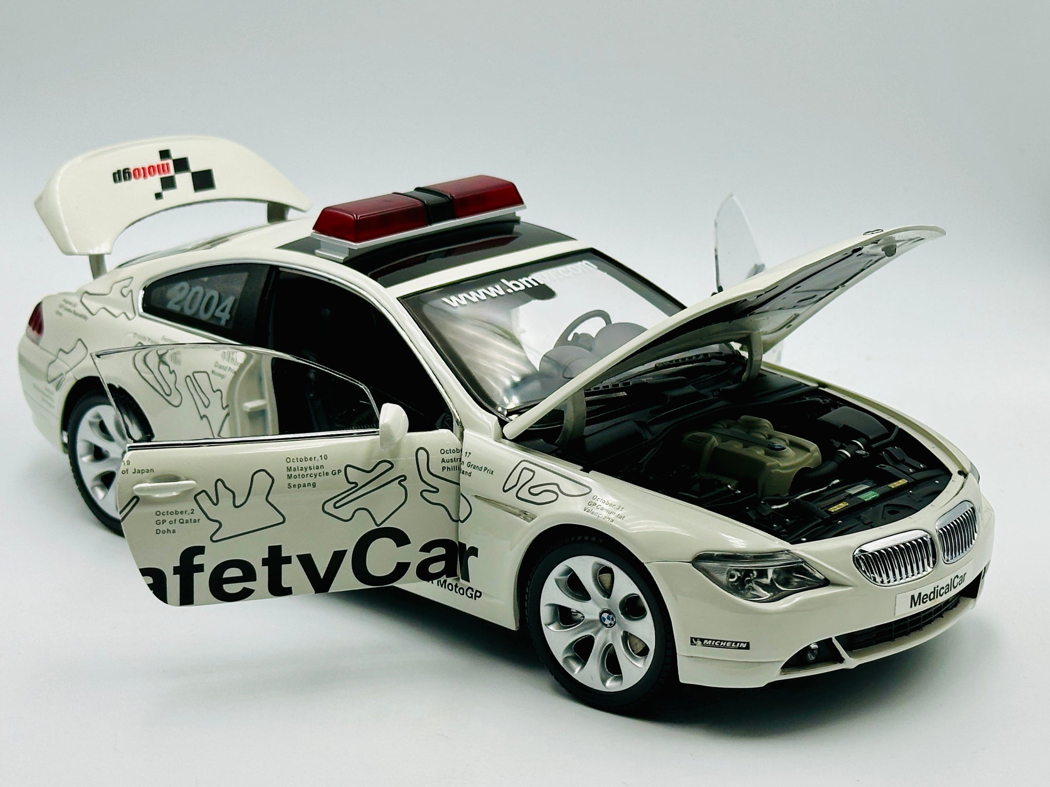 1:18 2004 MotoGP Safety Car -- BMW 645Ci Coupe -- Kyosho 08705GP
