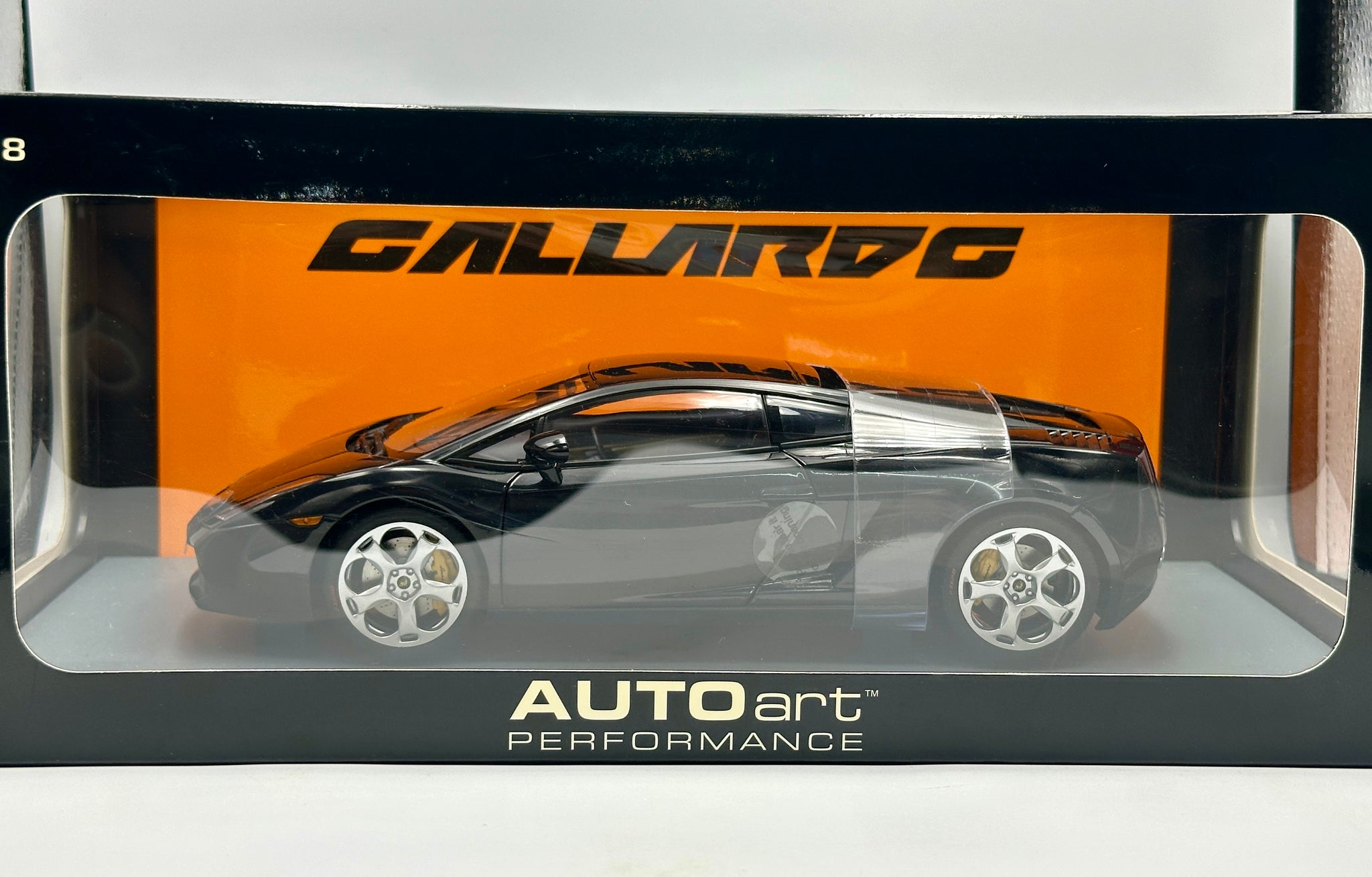 1:18 Lamborghini Gallardo -- Metallic Black -- AUTOart 74572