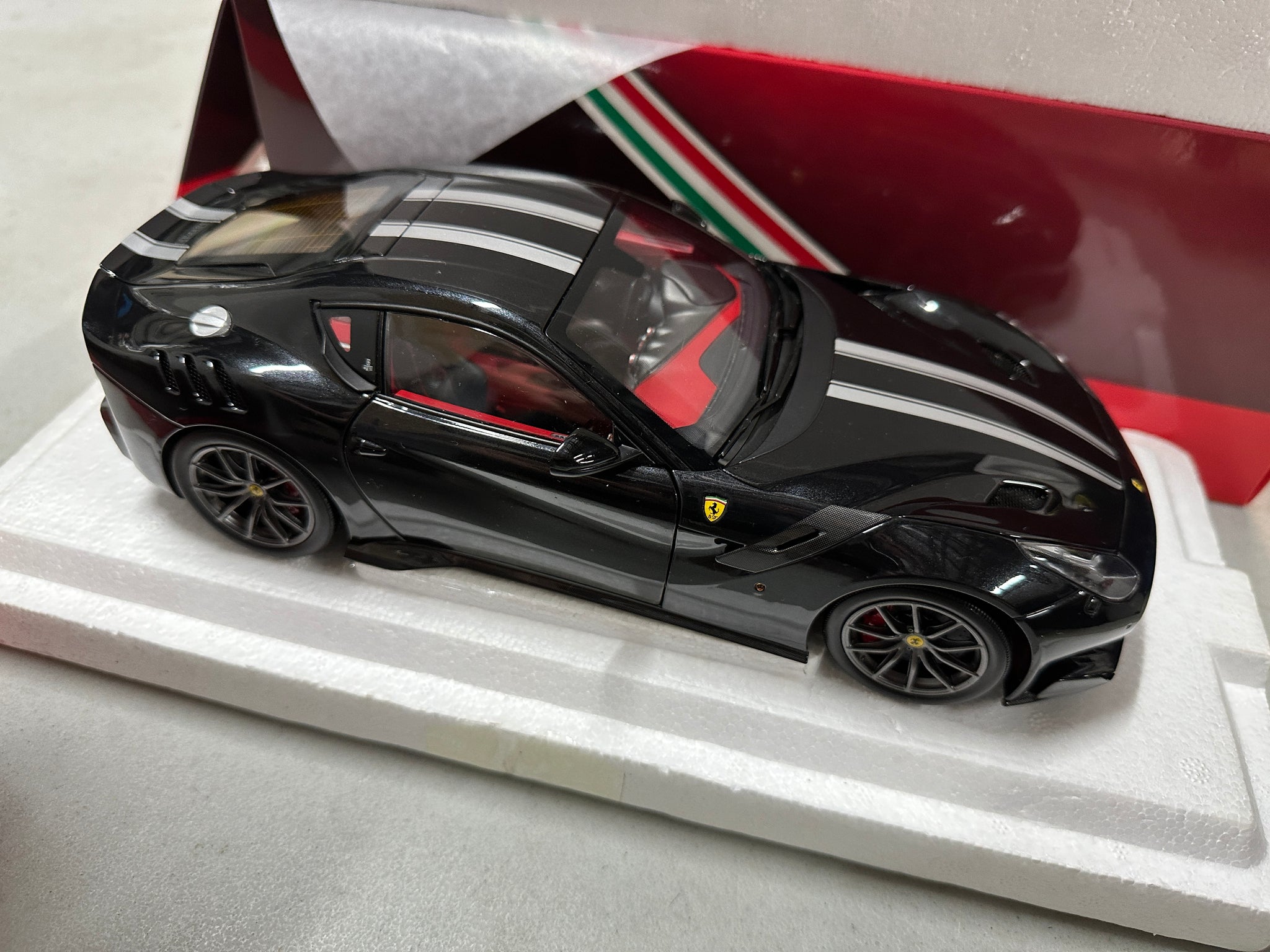 BBR / Ferrari F12 Tour De France / Daytona Black w/ Italian Flag / 14/14 Limited Edition BBR / Ferrari F12 Tour De France / Daytona Black w/ Italian Flag / 14/14 Limited Edition