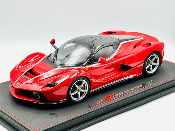 1:18 Ferrari LaFerrari -- Rosso Corsa -- 322 Luxury Pack -- BBR Models