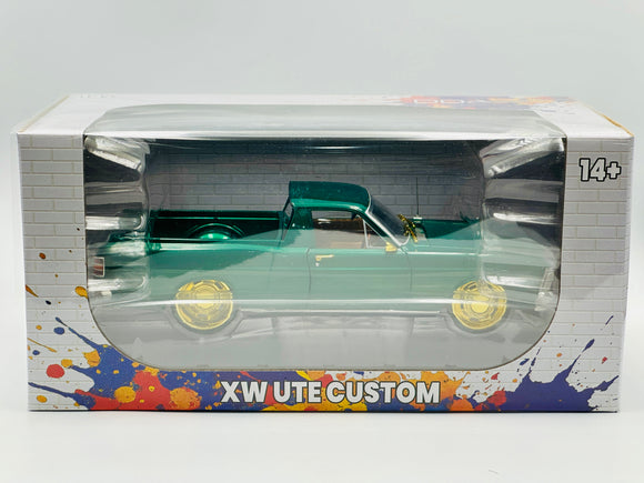 1:24 Ford Falcon XW Custom Ute -- *CHASE VERSION* Green w/Gold Accents -- DDA