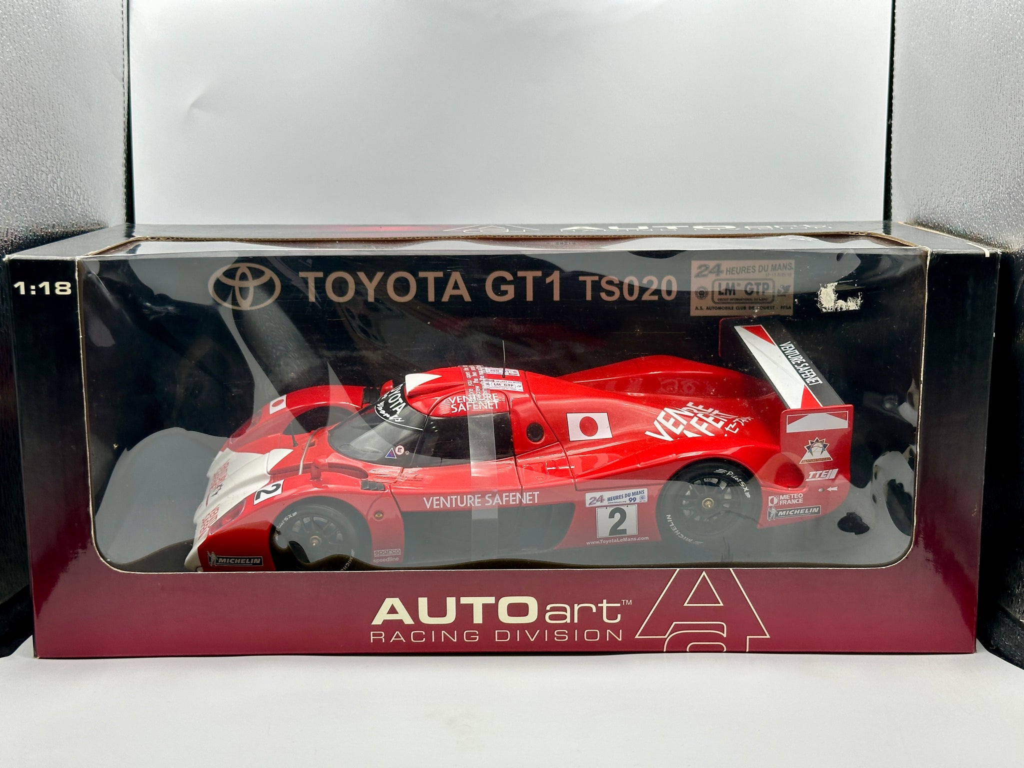 AUTOART 89987 TOYOTA GT1 TS020 n°2 Le Mans 1999 AUTOART 89987 TOYOTA GT1 TS020 n°2 Le Mans 1999