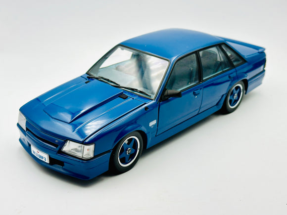 1:18 Holden VK Commodore SS LE Group 3 -- Formula Blue -- Biante