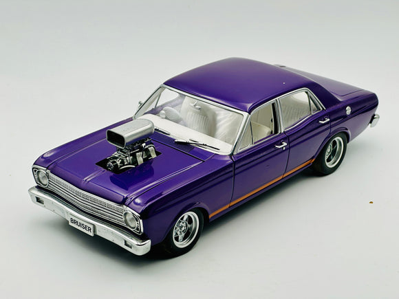 1:18 Ford XR Falcon GT Street Machine -- Passion Purple 