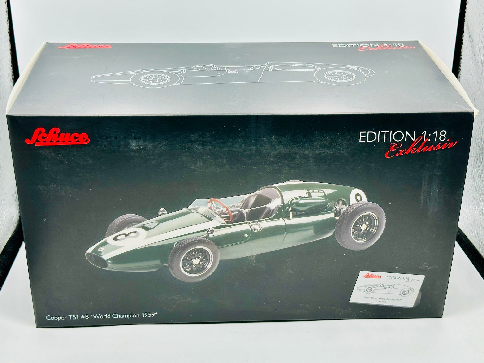1:18 1959 Jack Brabham -- World Champion -- #8 Cooper T51 -- Schuco F1